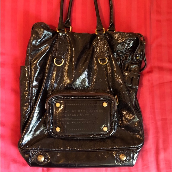 Marc Jacobs Handbags - Marc Jacobs purse